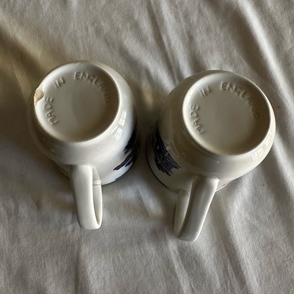 SET OF 2 COFFEE MUGS VINTAGE MADE IN ENGLAND CHURCHILL WILLOW BLUE - Picture 2 of 10
